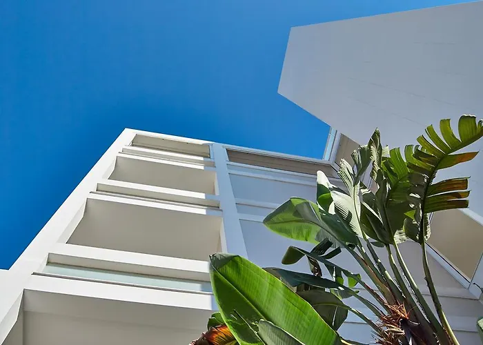 Soglow Business Class Hotel