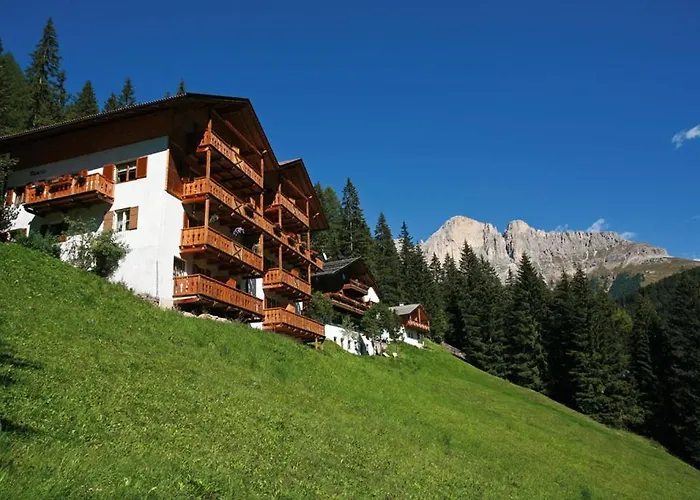 Gasthof Meierei Carezza al Lago