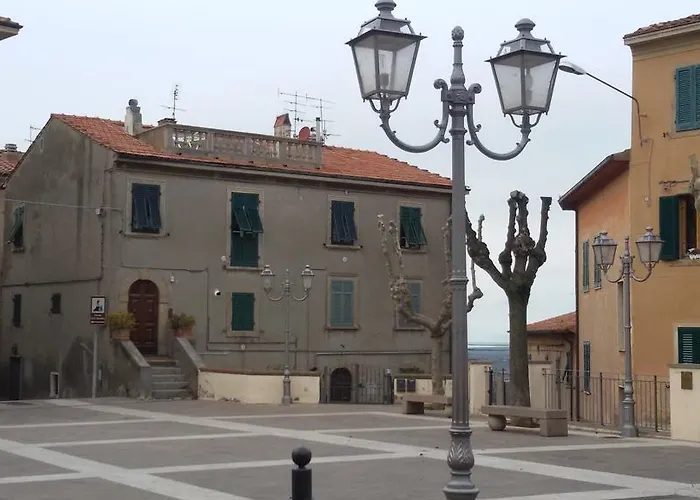 Abitare Il Borgo Piazza Del Popolo