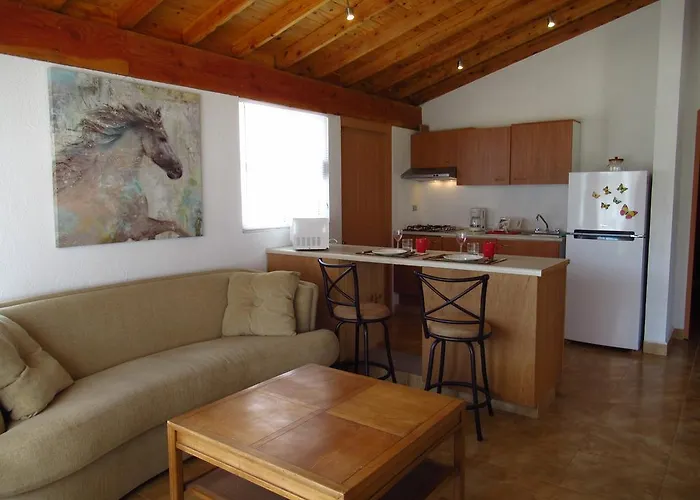 Little Nest En Rancho El Rossinyol