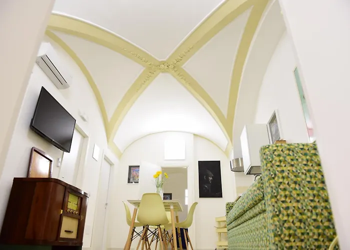 Palazzo Clarenza Di San Domenico