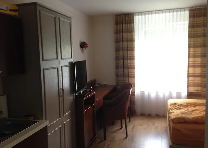 Heiterer Blick Am Malerweg Pirna