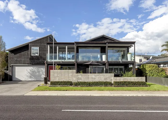 Tides Reach Whitianga