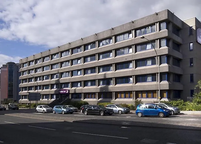 Premier Inn Aberdeen City Centre