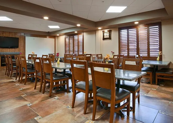 Days Inn By Wyndham Redwater