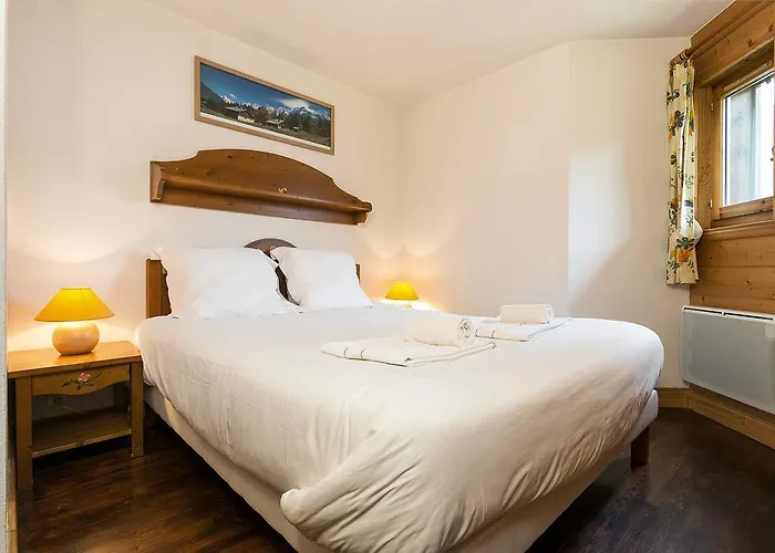 Apartment Refuge De Bellachat, Alpes Agency, Les Houches, Sleeps 4