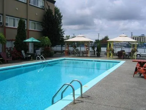 Comfort Inn Vancouver Airport