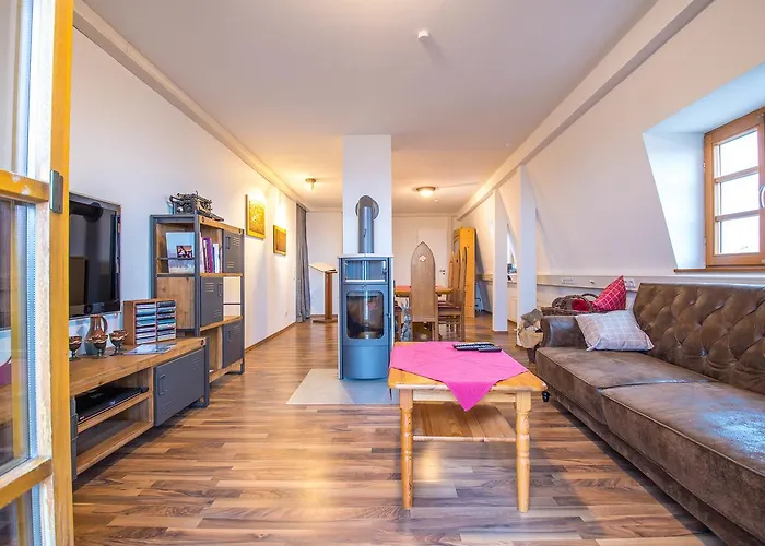 Schloss Auerbach Grosse Ferienwohnung