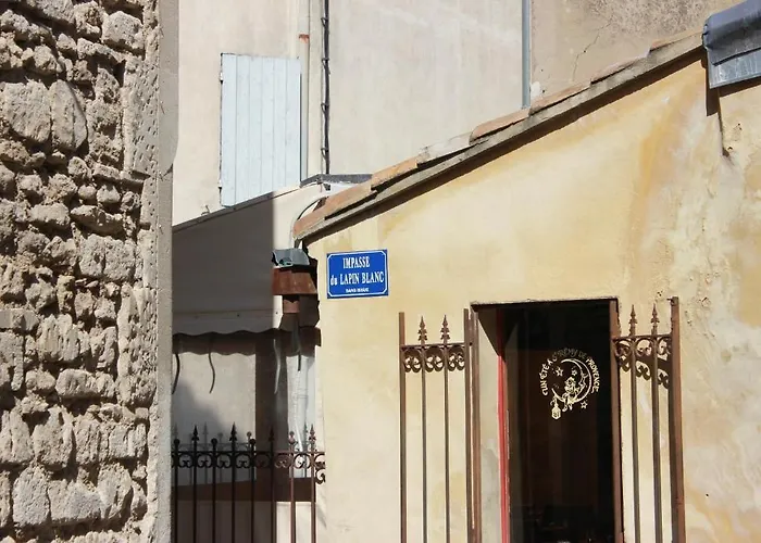 Mas De Valrugues Holifrance