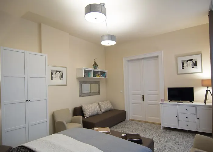 Zora Apartman