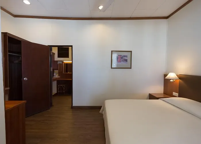 Tuna Bay Island Resort