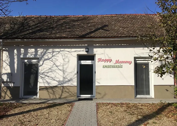 Happy Mammy Bababarat Apartmanhaz 1 - Huvoes Utca