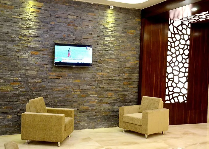 Hotel Gulmohar Pride