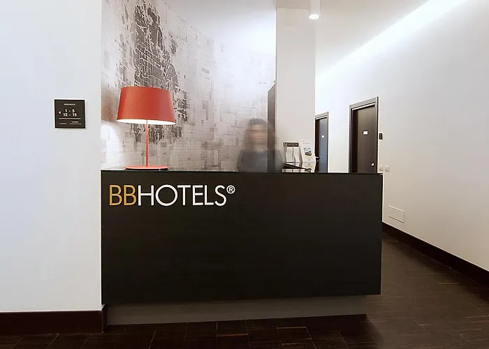 Bb Hotels Aparthotel Desuite