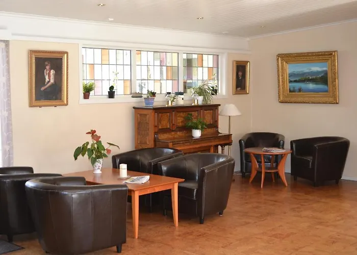 Midtnes Hotel