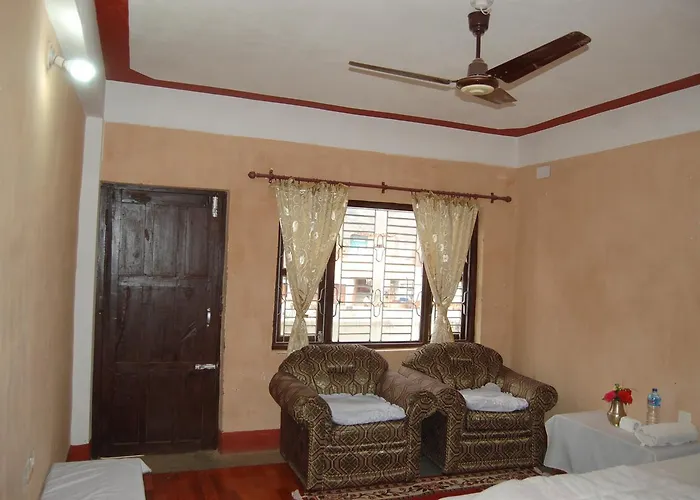 Shrestha Hotel & Restaurant