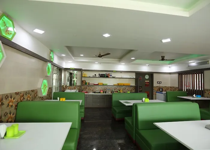 Hotel Green Palace