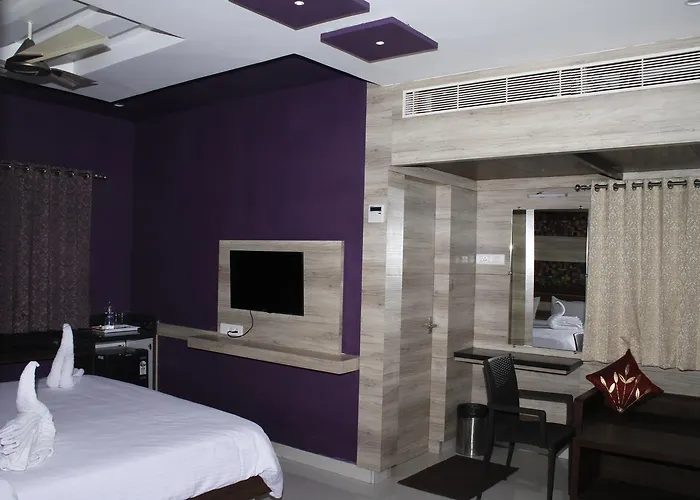Jeyam Residency