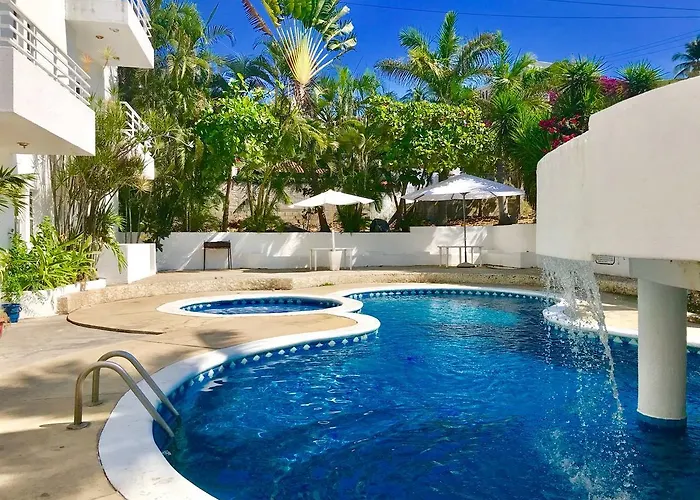 Casa Y Villa Diamante, Manzanillo