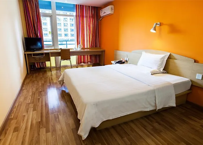 7Days Inn Nanjing Xuanwumen Subway Station Hunan Road