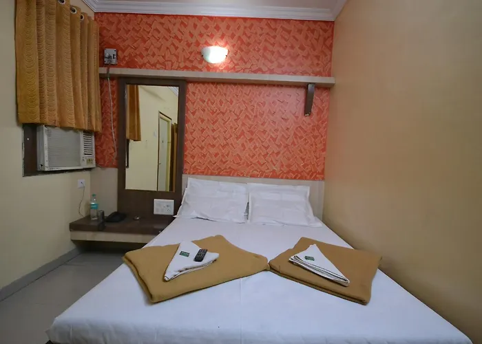 Hotel Madhava