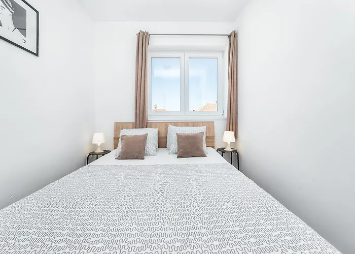 Apartments Tonka Centar