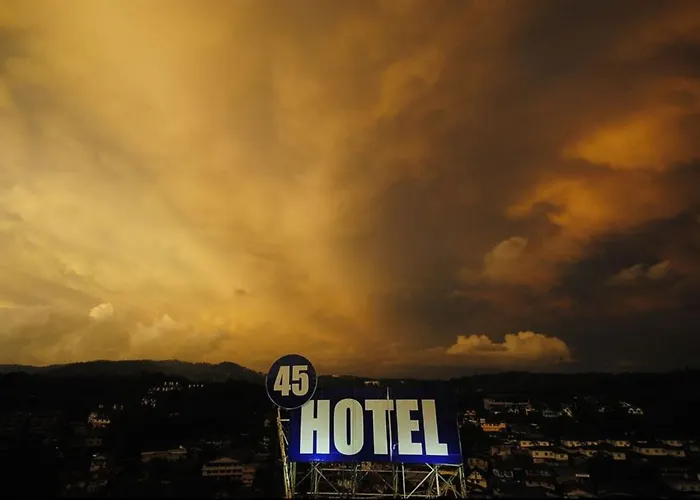 Hotel 45 Extension