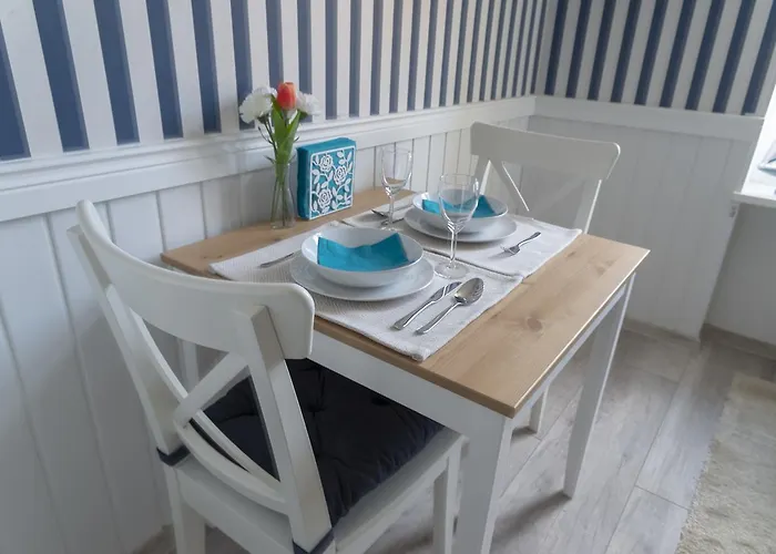 Marina House Apartments
