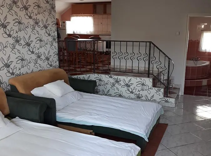 Rozsa Apartman