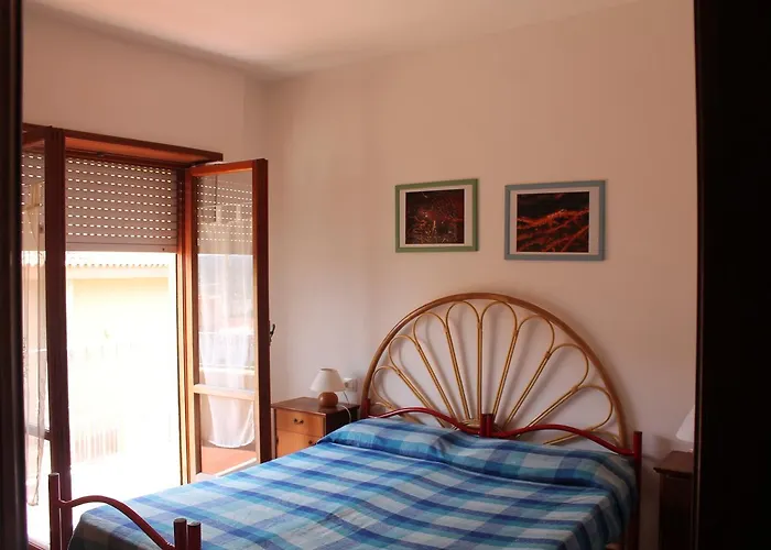 Santa Teresa Gallura Girasole: Seaside Penthouse with Panoramic Views