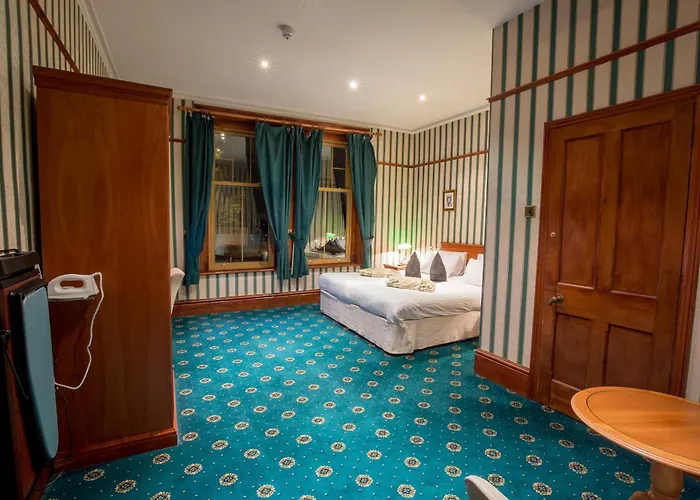 Harefield Manor Hotel