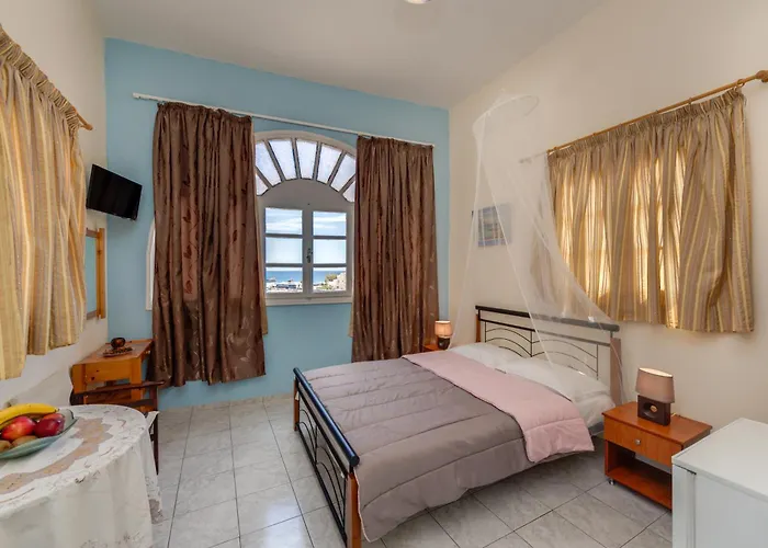Onar Rooms & Studios Perissa 