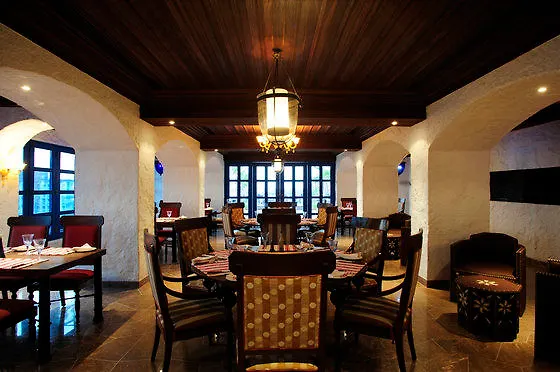 Comfort Suites Beachside Apartment Hotel