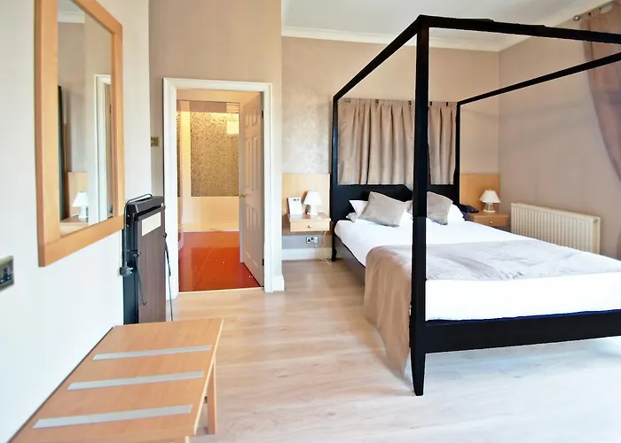 Grand St Leger Hotel