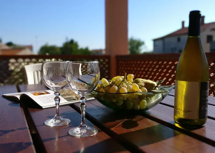 Anica Apartment