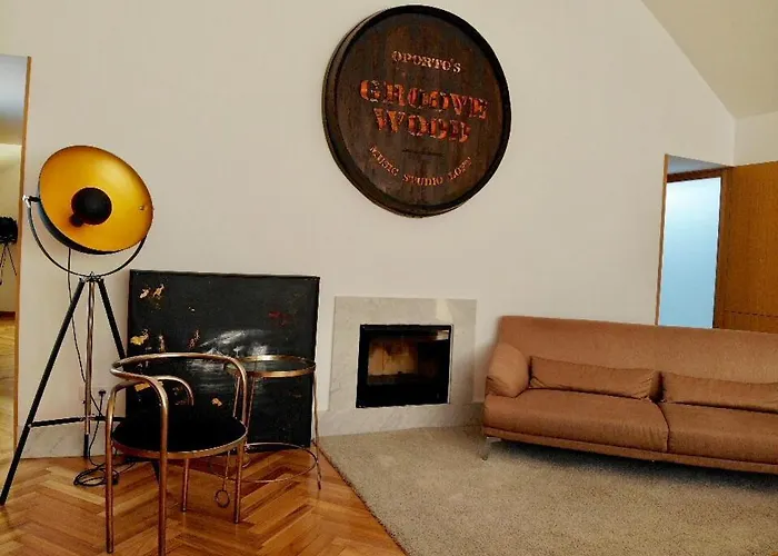 Groove-Wood Loft