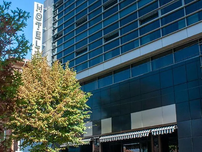 Hotel Yaky Center