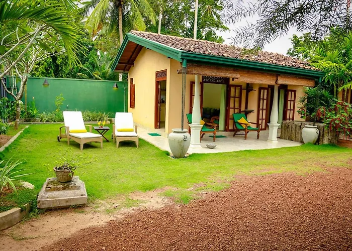 Lenora Villas