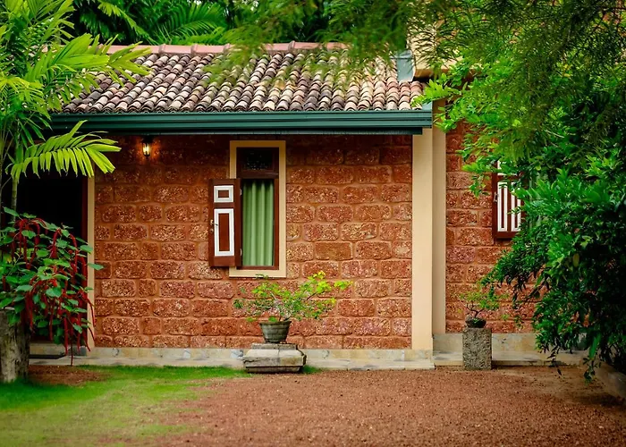 Lenora Villas