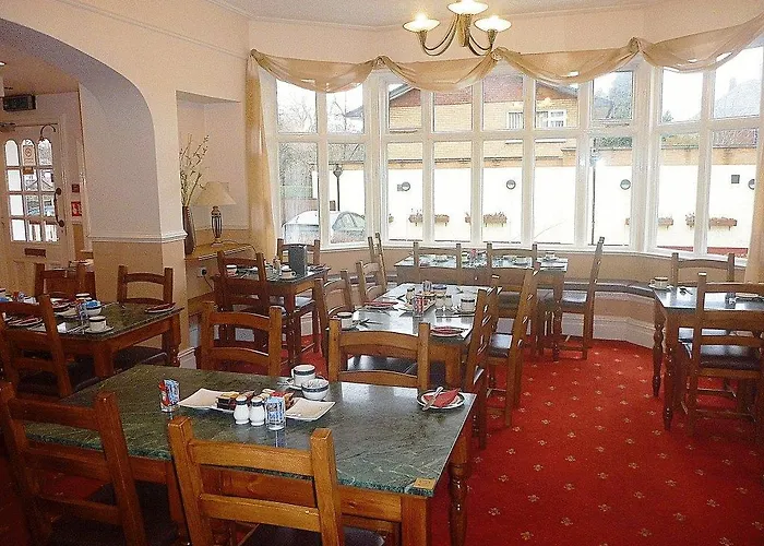 Alton Lodge