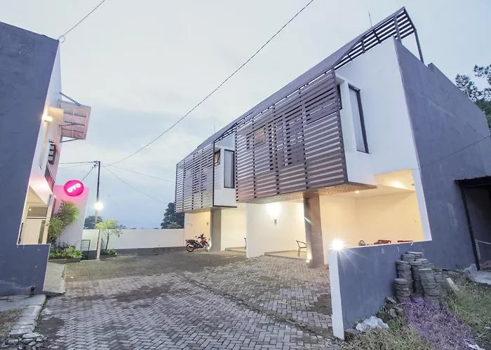 Oyo 396 Tibrae Residence Syariah
