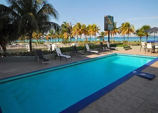 Holiday Inn Express & Suites Nassau