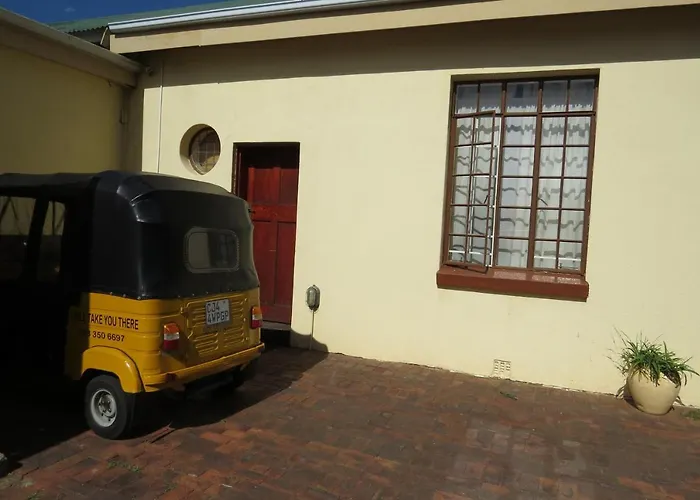 Lajava Guest Lodge