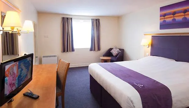 Premier Inn Cheltenham North West