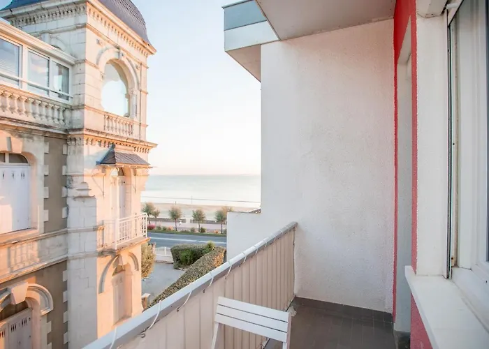 Hotel Le Trident Thyrse