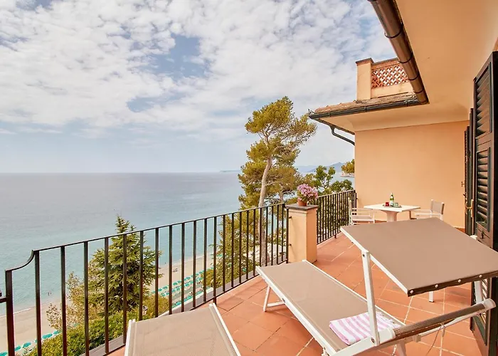 Hotel Punta Est