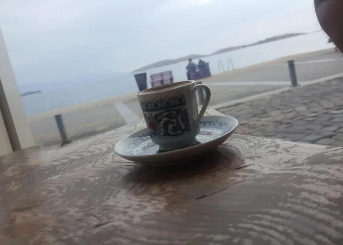 Ayshe Hotel
