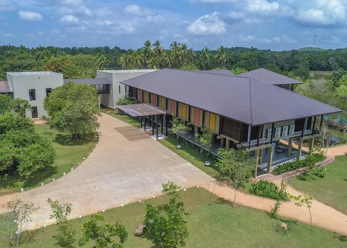 Tropical Life Resort And Spa
