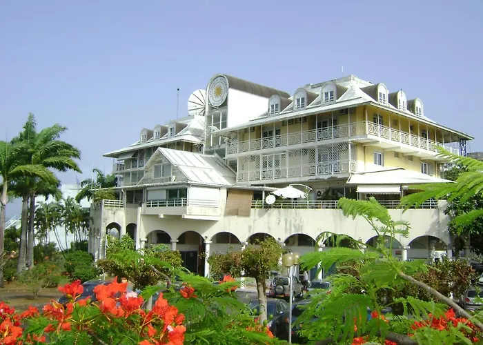 Hotel Saint John Perse