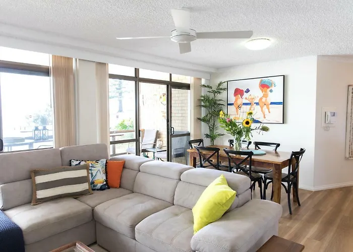 Beauty At The Beach - Modern Beachfront Apartment